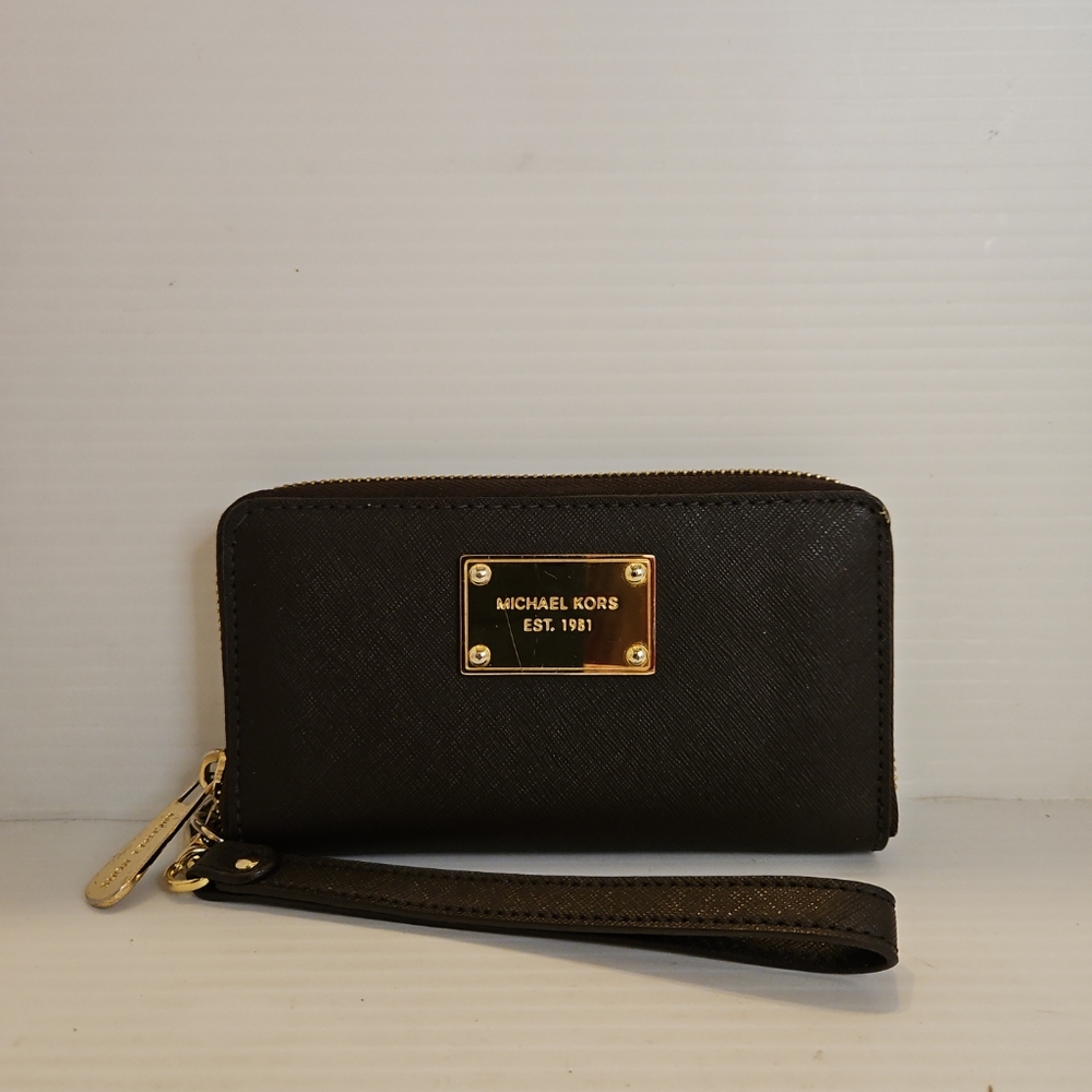 Michael Kors Wallet/ Wristlet